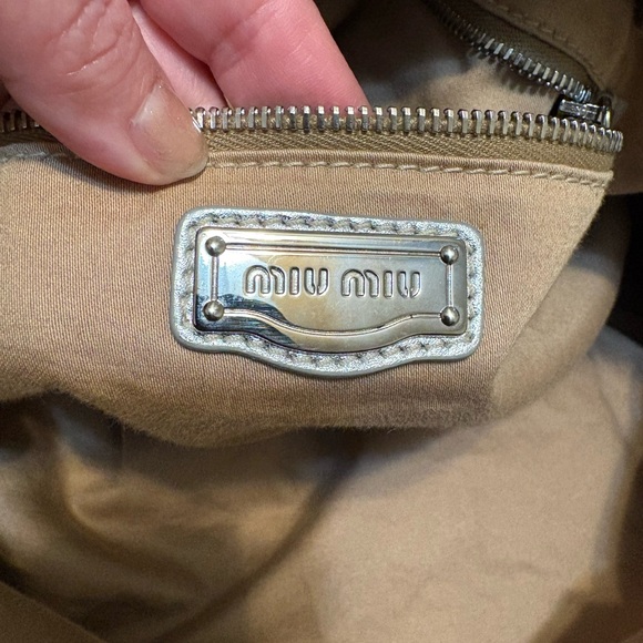 Miu Miu silver/gold metallic patchwork leather tote bag - Picture 11 of 14